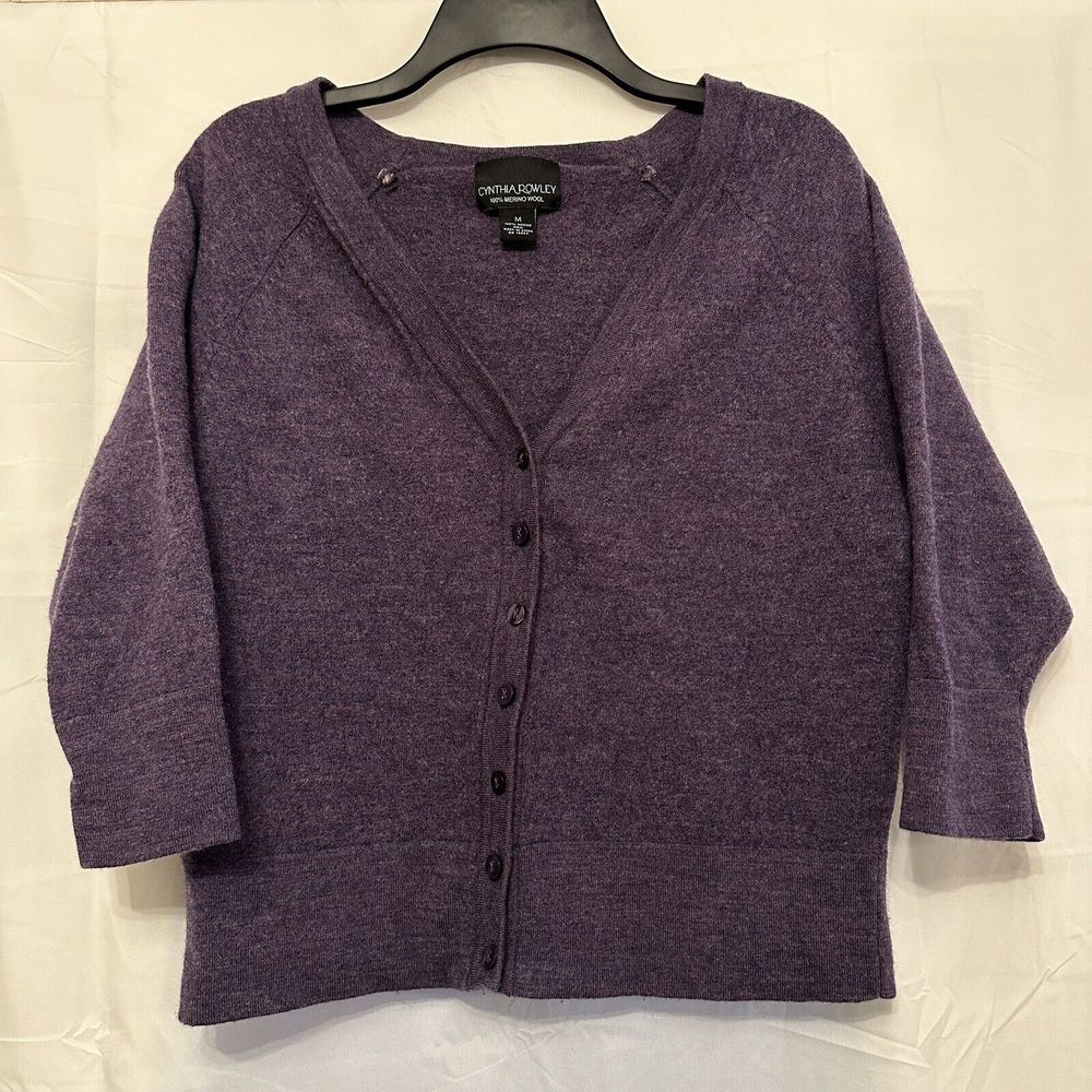 Cynthia Rowley Cardigan Sweater Womens Medium Purple 100%‎ Merino Wool V-Neck